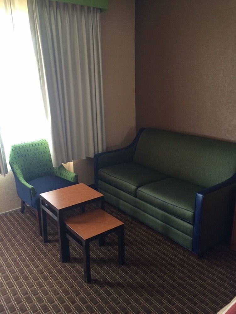 Diamond Inn & Suites リッチモンド エクステリア 写真