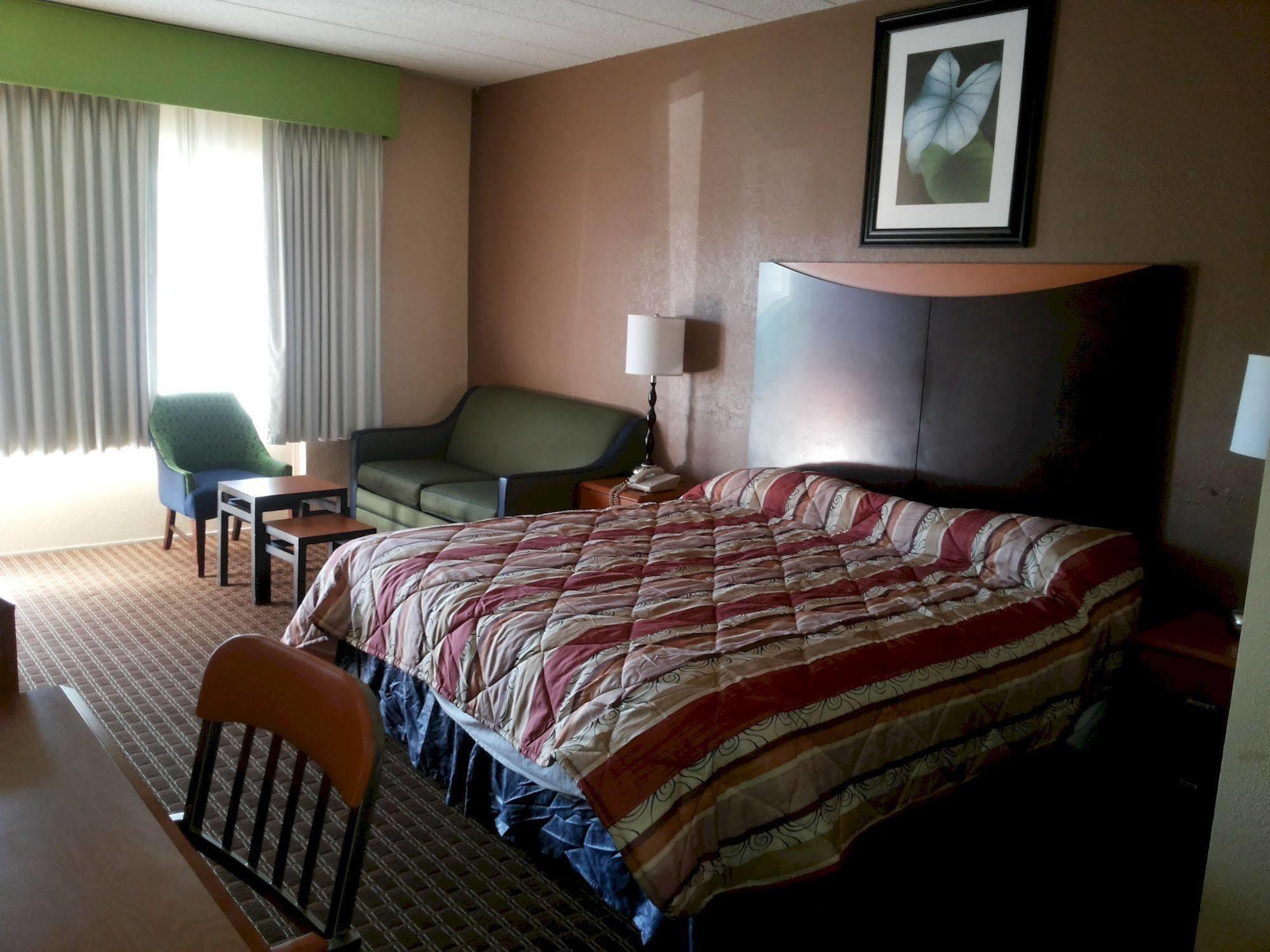 Diamond Inn & Suites リッチモンド エクステリア 写真