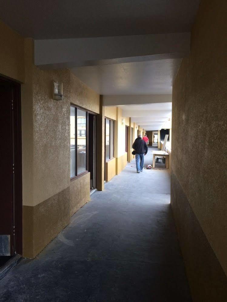 Diamond Inn & Suites リッチモンド エクステリア 写真